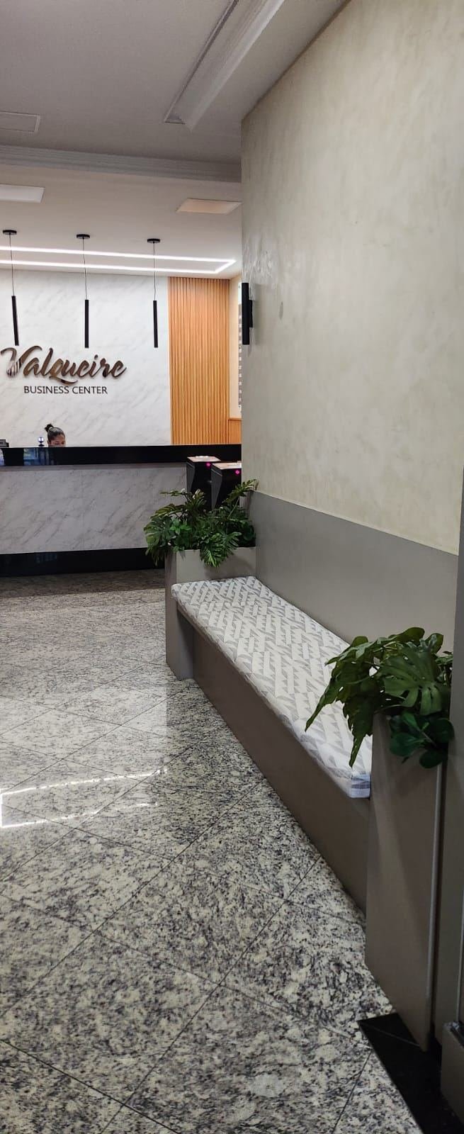 Recepção do Valqueire Business Center, prédio onde fica o Espaço Integralle